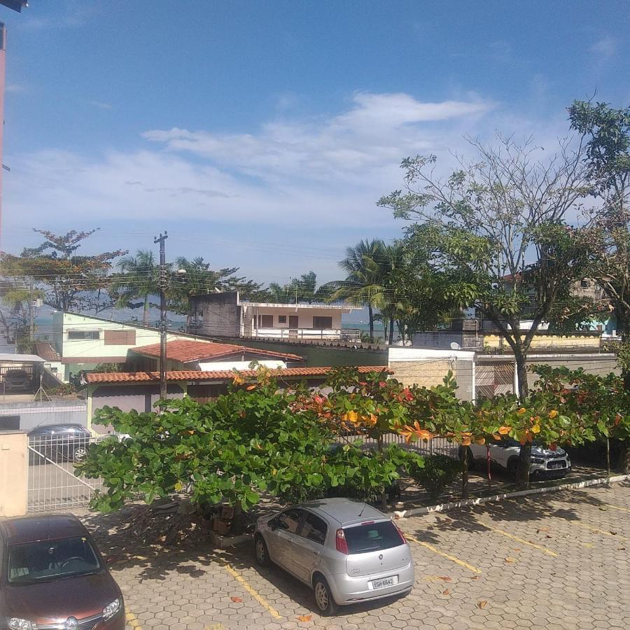 Apartamento Dona Frida Prainha Com Wifi Pe Na Areia Caraguatatuba Eksteriør bilde
