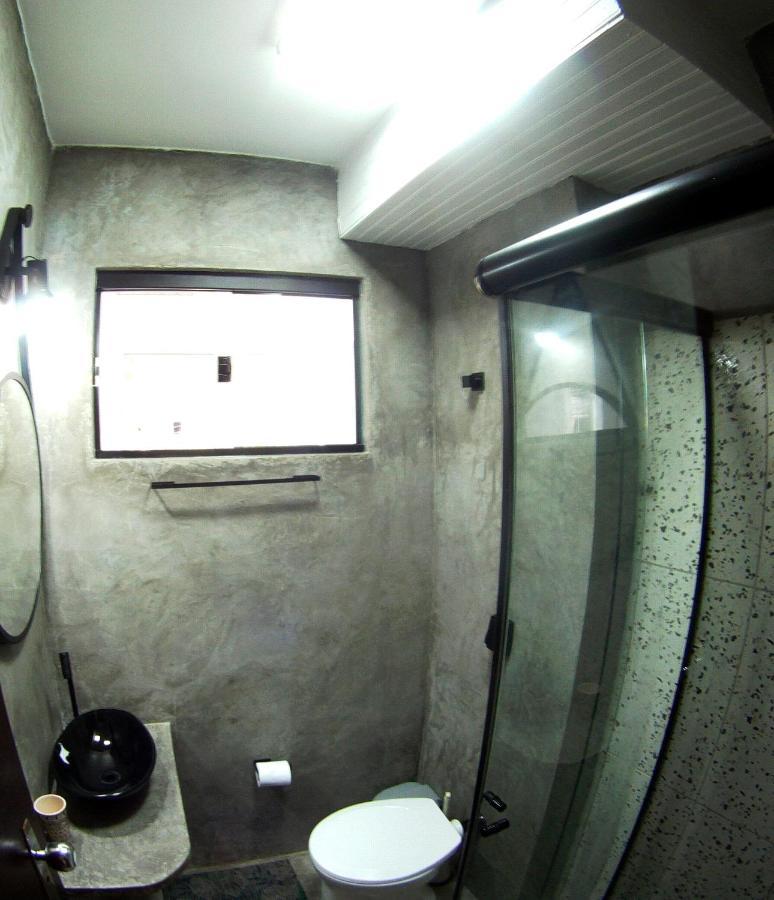 Apartamento Dona Frida Prainha Com Wifi Pe Na Areia Caraguatatuba Eksteriør bilde